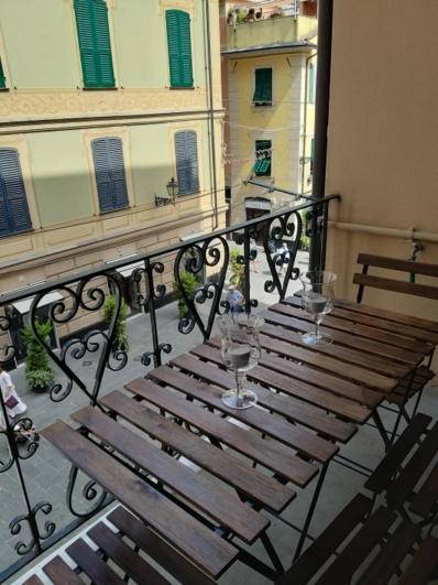 La Casa Di Tommy Lägenhet Rapallo Exteriör bild